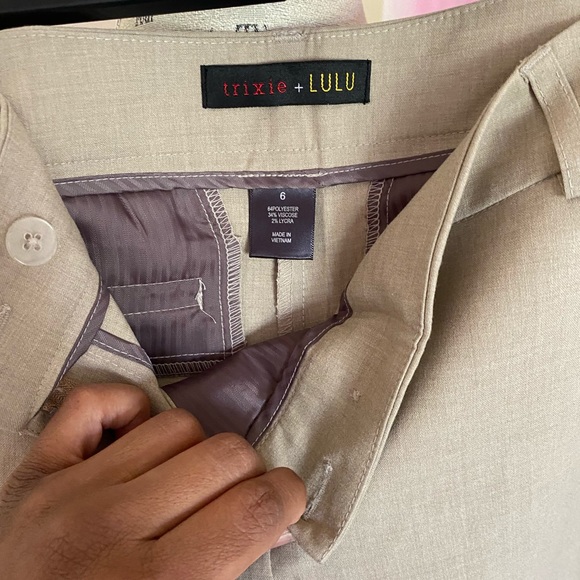 Pants - Picture 3 of 4